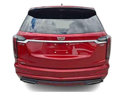 Used 2023 Cadillac XT6 Sport w/ Technology Package AWD/4WD image 4