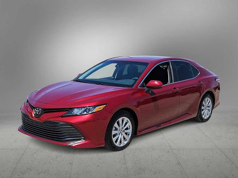 Used 2018 Toyota Camry LE w/ Protection Package (Q2) FWD image 4