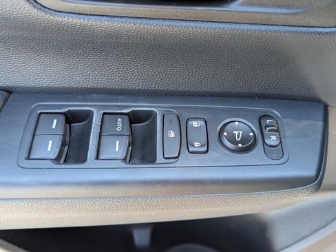 Used 2024 Honda CR-V LX image 14