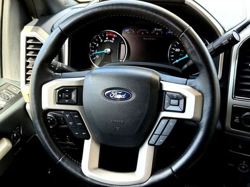 Certified 2022 Ford F250 Lariat w/ Tremor Off-Road Package image 25