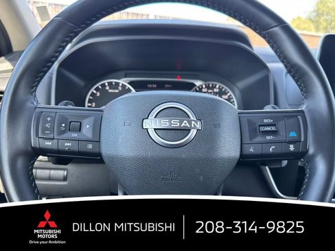 Used 2025 Nissan Rogue SV AWD/4WD image 27