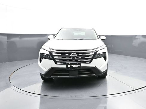 Certified 2026 Nissan Rogue SV AWD/4WD image 6