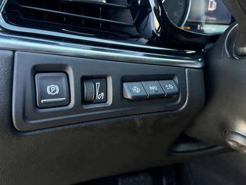 Used 2020 Cadillac XT6 Premium Luxury image 21