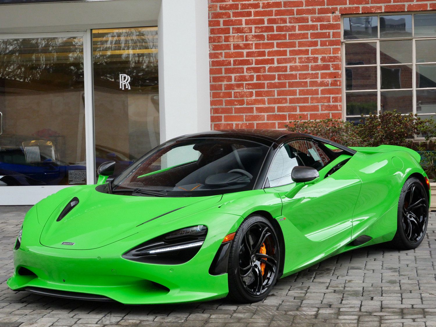 Used 2024 McLaren 750S Spider RWD image 15