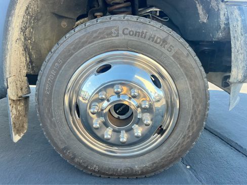 Used 2015 Ford F550 4x4 Regular Cab Super Duty image 46