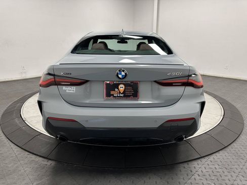 Used 2022 BMW 430i xDrive Coupe w/ M Sport Package AWD/4WD image 11