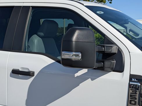 New 2026 Ford F350 XL w/ XL Chrome Package image 11