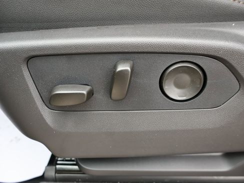 New 2026 GMC Yukon AT4 w/ AT4 Premium Plus Package image 15