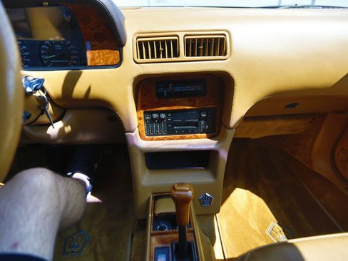 Used 1990 Chrysler TC by Maserati FWD image 8