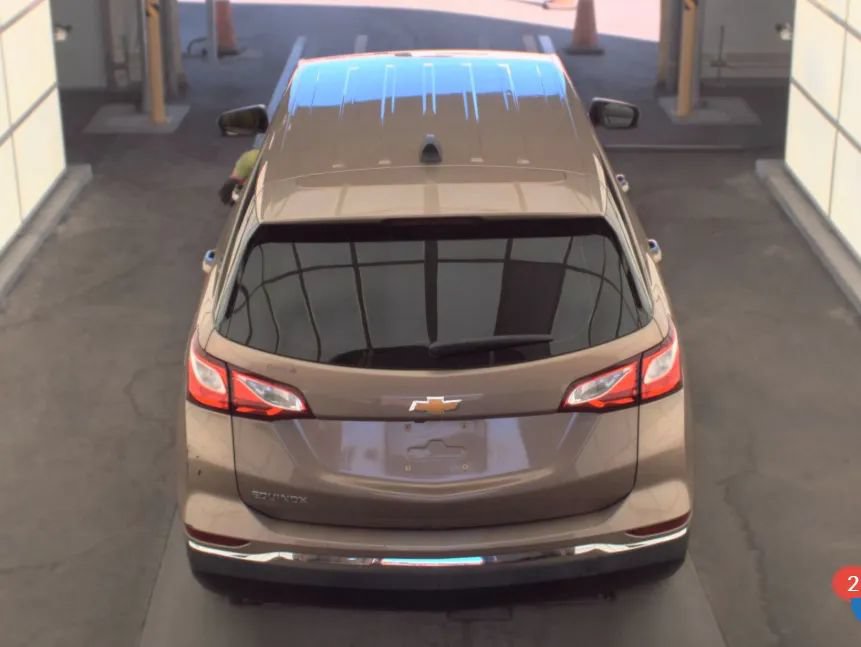Used 2018 Chevrolet Equinox LS FWD image 3