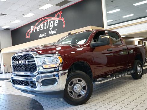 Used 2024 RAM 2500 Tradesman w/ Chrome Appearance Group AWD/4WD image 19