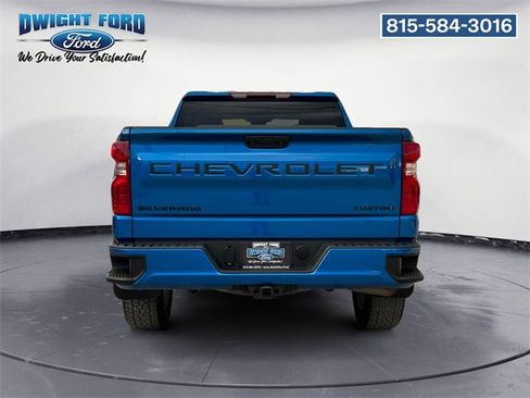 Used 2022 Chevrolet Silverado 1500 Custom image 4