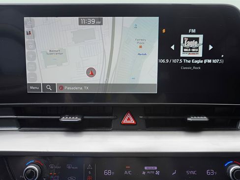 Used 2023 Kia Sportage EX FWD image 14
