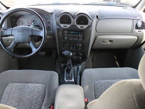 Used 2002 GMC Envoy SLE image 13