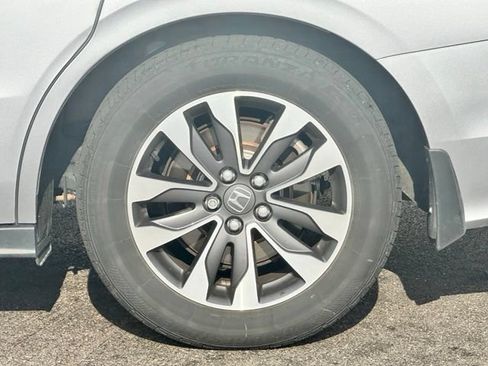 Used 2024 Honda Odyssey EX-L image 4