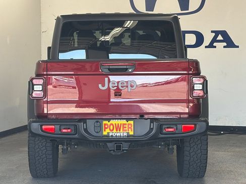 Used 2021 Jeep Gladiator Rubicon AWD/4WD image 4