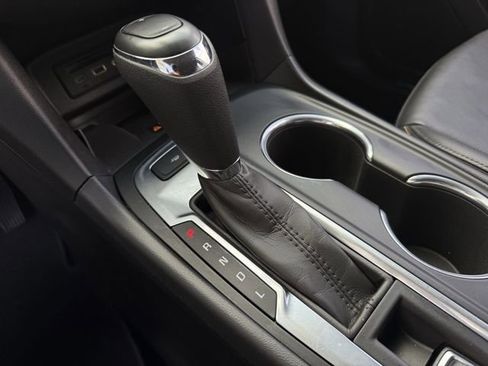 Used 2020 Chevrolet Equinox Premier image 22