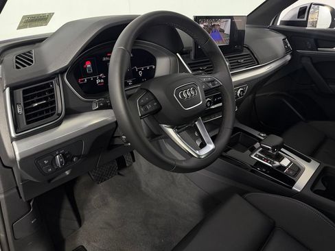 Used 2025 Audi Q5 2.0T Premium w/ Convenience Plus Package AWD/4WD image 20