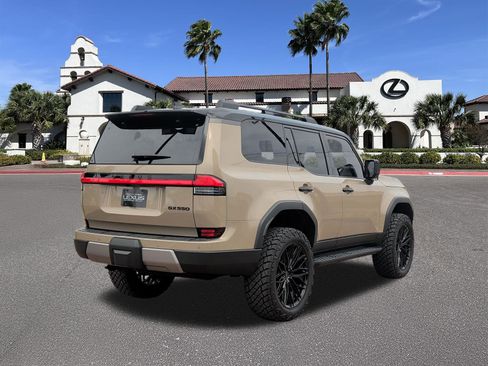 Certified 2025 Lexus GX 550 AWD/4WD image 2