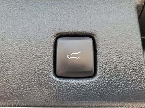 Used 2023 Ford Escape Active w/ Tech Pack #2 AWD/4WD image 10