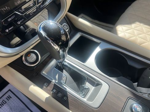 Used 2024 Nissan Murano Platinum w/ Cargo Package image 25