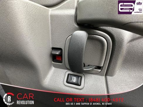 Used 2023 Chevrolet Express 2500 w/ Driver Convenience Package image 42