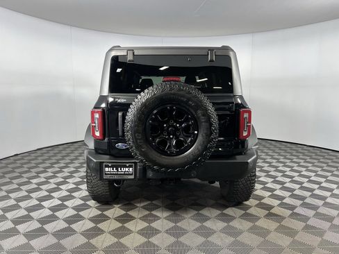 Used 2024 Ford Bronco Wildtrak image 7