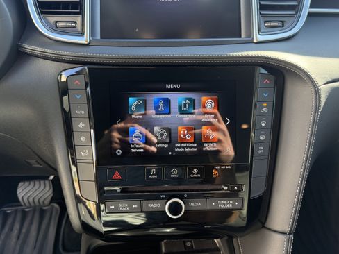 Certified 2025 INFINITI QX50 Pure image 21