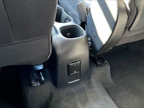 Used 2017 Chevrolet Trax LT FWD image 34