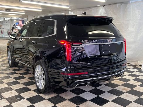 Used 2023 Cadillac XT6 Premium Luxury w/ Technology Package image 9