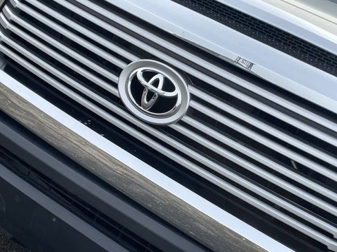 Used 2017 Toyota Tundra Limited image 36