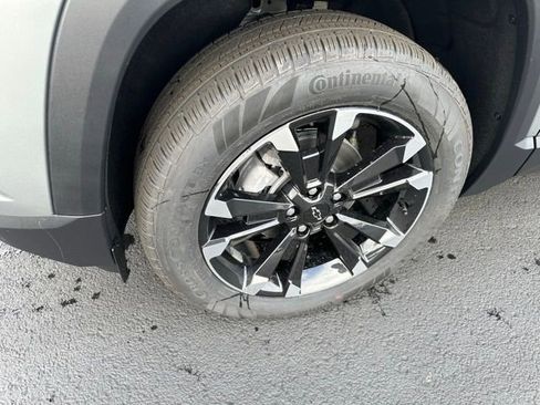 New 2026 Chevrolet Equinox RS w/ LPO, Floor Liner Package image 7