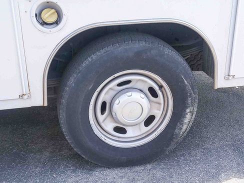 Used 2016 Ford F250 XL RWD image 6