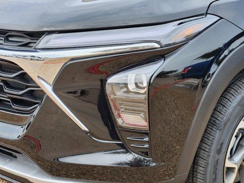 New 2026 Chevrolet Trax LT w/ Driver Confidence Package image 6