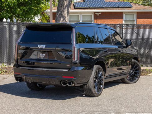 Used 2026 Cadillac Escalade V AWD/4WD image 29