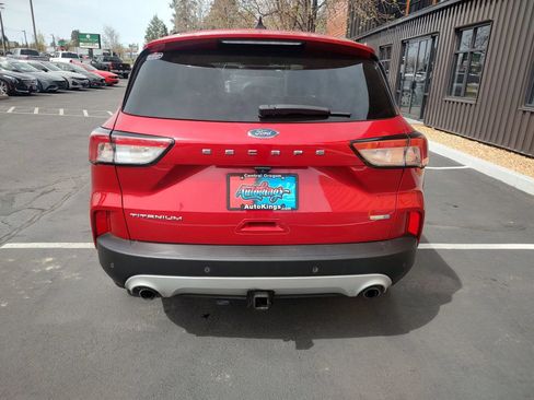 Used 2020 Ford Escape Titanium AWD/4WD image 4