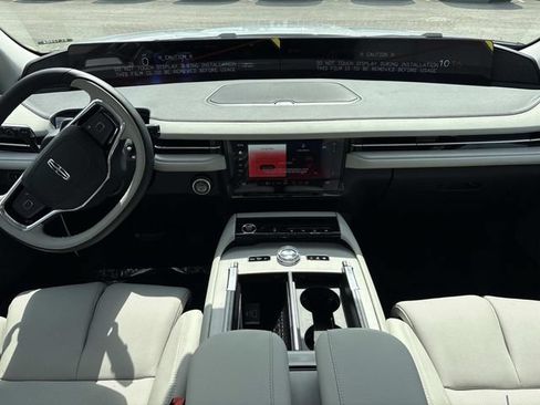 New 2026 Lincoln Navigator L Reserve AWD/4WD image 15