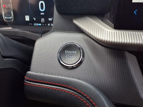 Used 2025 Ford Explorer ST image 11