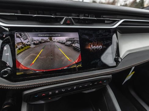 New 2026 Jeep Cherokee Limited image 16