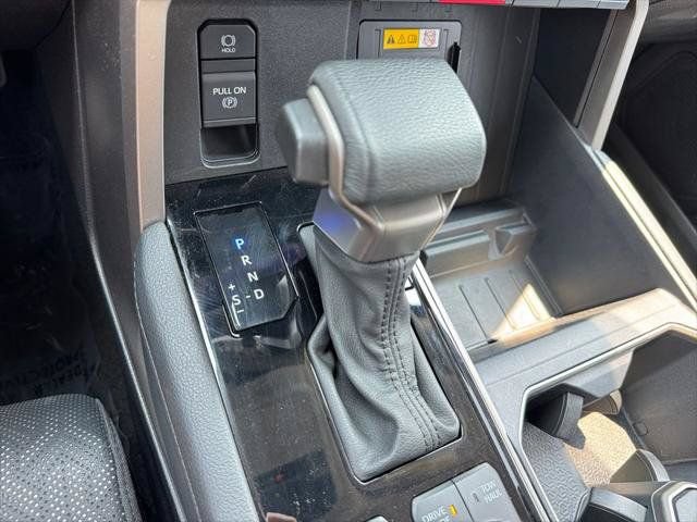 Used 2024 Toyota Tundra Limited AWD/4WD image 55