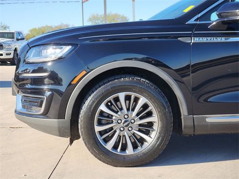 Used 2019 Lincoln Nautilus Select w/ Cargo Utility Package image 9