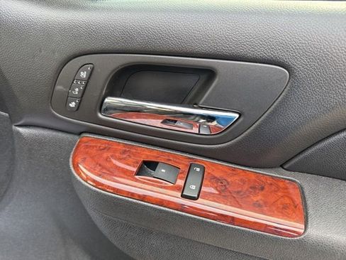 Used 2013 GMC Sierra 2500 SLT w/ SLT Convenience Package image 29