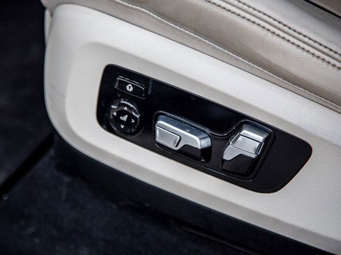 Used 2020 BMW X5 M50i image 20