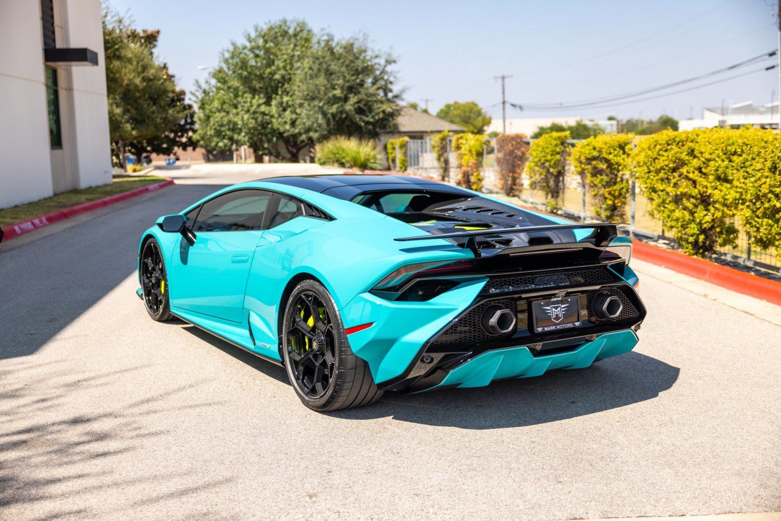 Used 2024 Lamborghini Huracan Tecnica RWD image 4