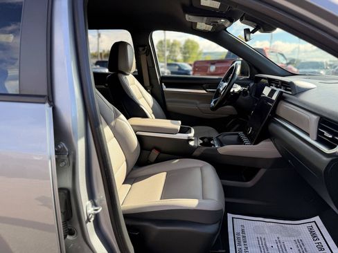 Used 2026 GMC Terrain Elevation w/ Elevation Premium Package AWD/4WD image 19
