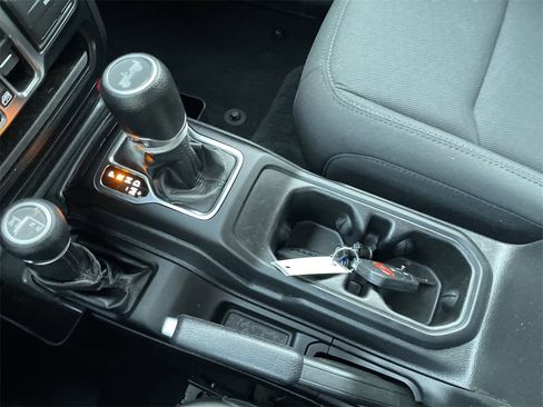 Used 2022 Jeep Wrangler Unlimited Sport image 21