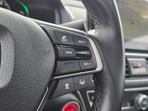 Used 2020 Honda Accord Touring image 36