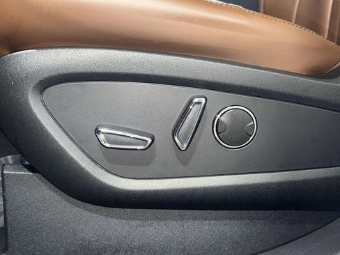 Certified 2023 Lincoln Nautilus Reserve AWD/4WD image 14