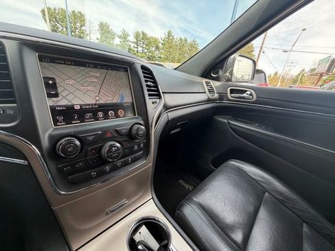 Used 2014 Jeep Grand Cherokee Limited AWD/4WD image 24
