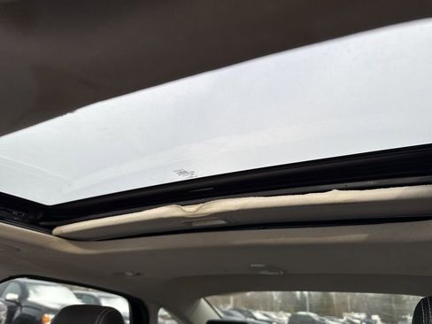 Used 2012 Ford Focus SEL image 17